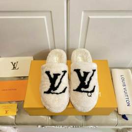 Picture of Louis Vuitton Shoes _SKULVsz35-40Y090312759